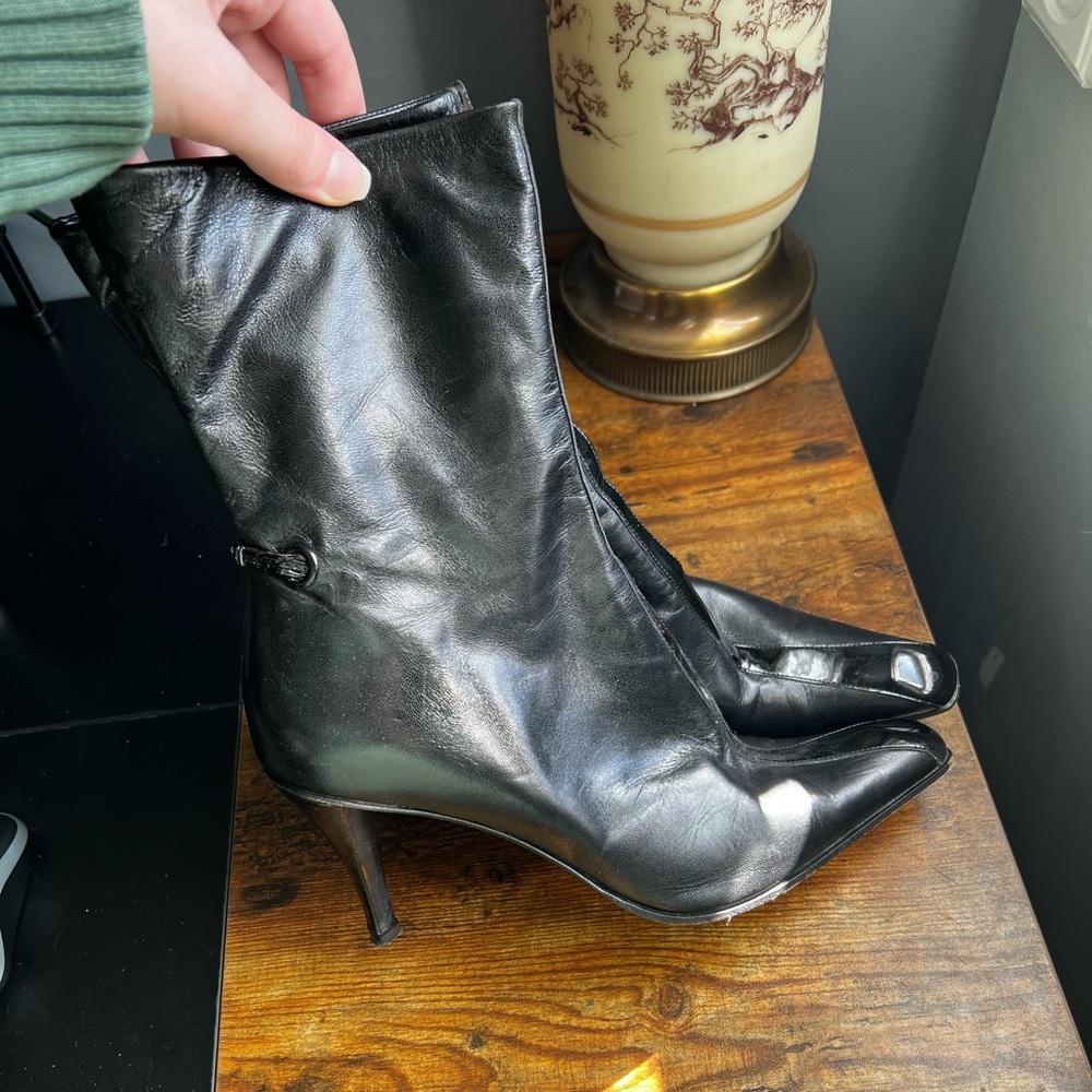 Vintage heeled boots